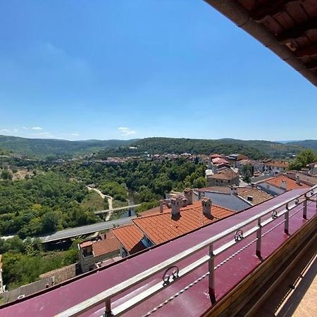 Hotel Comfort Veliko Tarnovo Luaran gambar