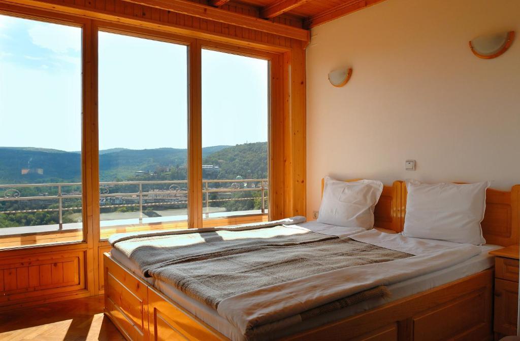 Hotel Comfort Veliko Tarnovo Luaran gambar