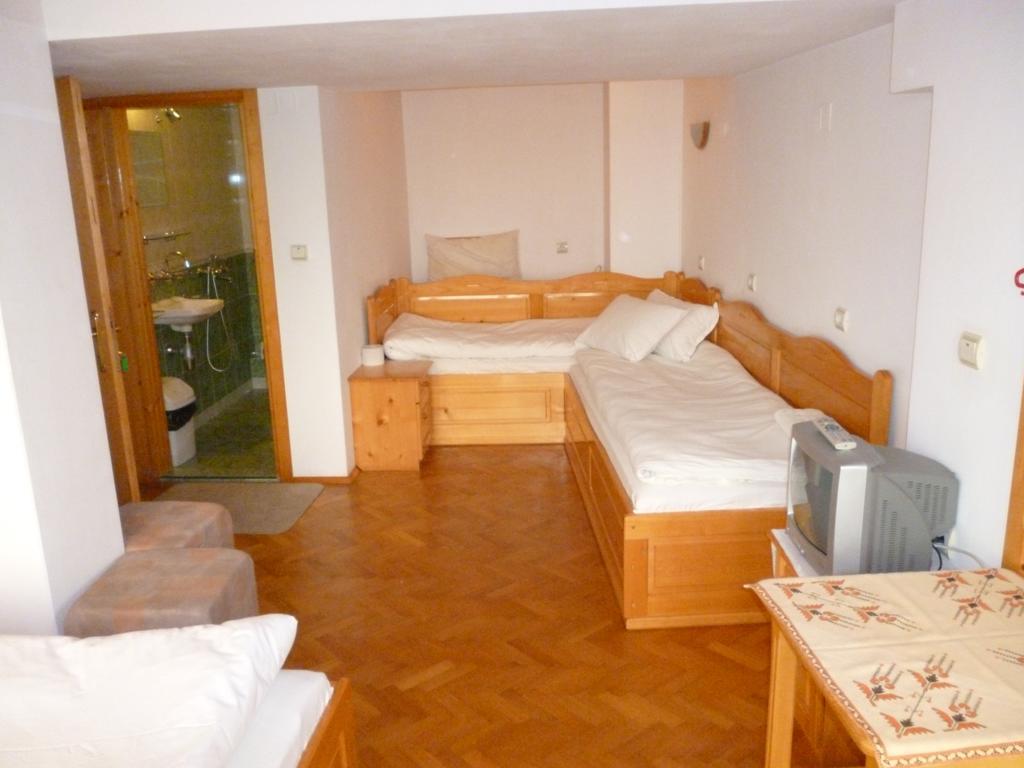 Hotel Comfort Veliko Tarnovo Bilik gambar